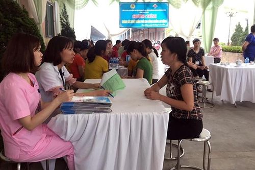 Khắc phục hạn chế, bất cập trong chăm sóc sức khỏe sinh sản lao động nữ