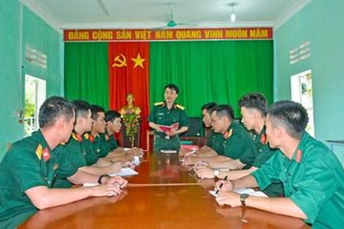 Xây dựng Đảng từ 'gốc rễ' ở Đảng bộ Sư đoàn 10