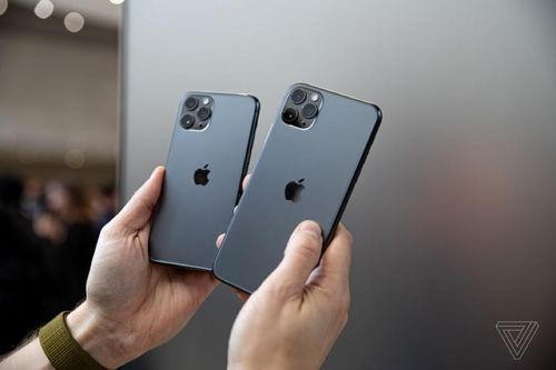 iPhone 11 Pro Max được người dùng quan tâm, màu xanh gây sốt