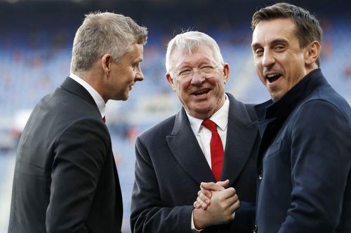 Gary Neville... chạy mất dép khi được đề nghị dẫn dắt MU