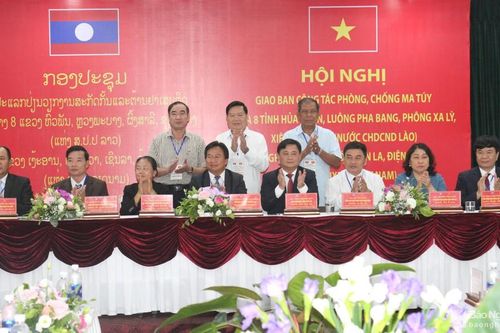 8 tỉnh Việt - Lào ký kết Biên bản phối hợp phòng, chống tội phạm ma túy