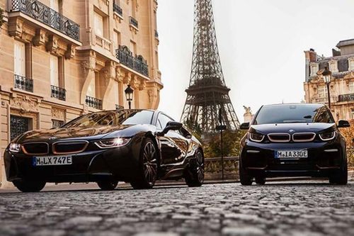 Cận cảnh bộ đôi BMW i8 và i3s vừa ra mắt