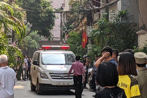 Nam thanh niên sát hại 2 nữ sinh rồi nhảy lầu tự tử ở Hà Nội: Nghi do mâu thuẫn tình cảm