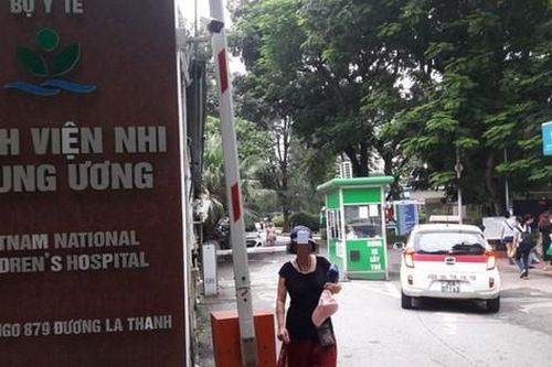Lại một bé trai 3 tuổi ở Bắc Ninh bị bỏ quên trên xe đưa đón 9 giờ đồng hồ