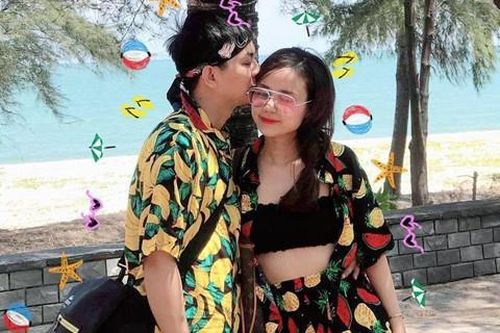 Vợ Hoài Lâm lần đầu lấp lửng khoe ảnh hai con gái