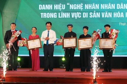 Tôn vinh các nghệ nhân và quảng bá du lịch tỉnh Thái Nguyên