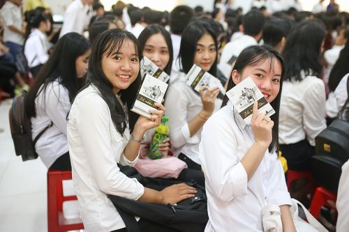 'Hành trình từ trái tim' lan tỏa tinh thần khởi nghiệp cho sinh viên