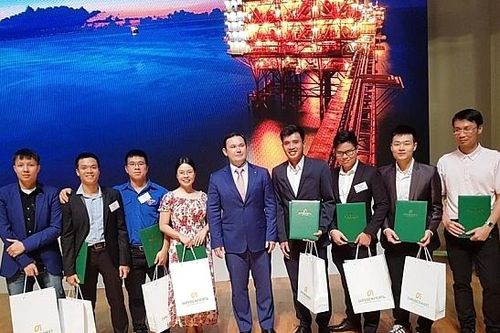 Vietsovpetro đạt giải cao tại Hội thi 'Khoa học kỹ thuật dành cho các chuyên gia trẻ lần thứ VII' tại Nga