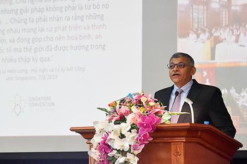 Chánh án Tòa án Tối cao Singapore thăm và làm việc tại Học viện Tòa án