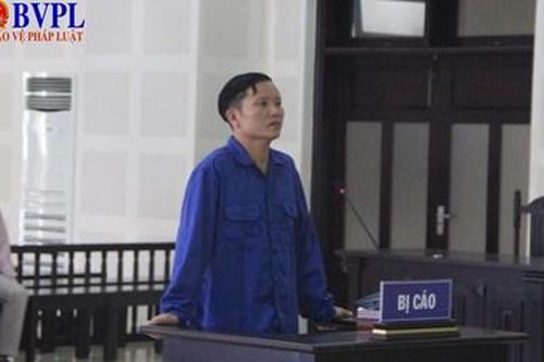 Đâm hàng xóm suýt chết vì nghi 'bao che' vợ ngoại tình