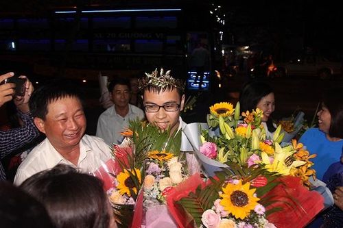 Nghệ An chào đón nhà vô địch 'Đường lên đỉnh Olympia 2019' trở về sau chiến thắng đầy tự hào