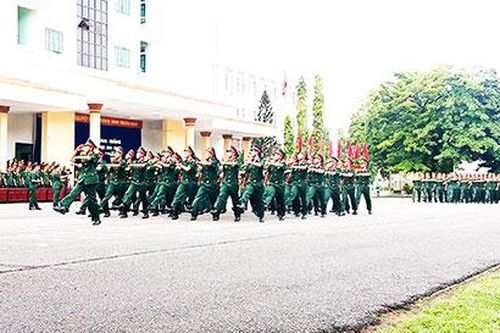 Các trường quân đội khai giảng năm học mới