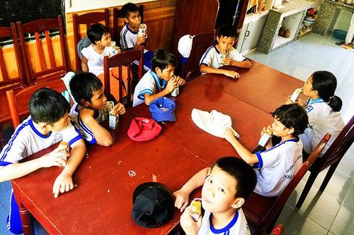 Cải thiện dinh dưỡng cho trẻ khó khăn