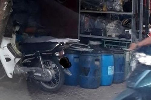 Tiềm ẩn nguy cơ cháy nổ tại các cở sở kinh doanh hóa chất