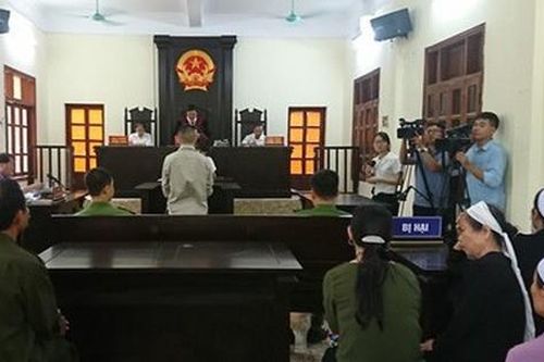 Hình phạt nào cho tài xế gây ra vụ tai nạn kinh hoàng làm 16 người thương, vong ở Hải Dương?