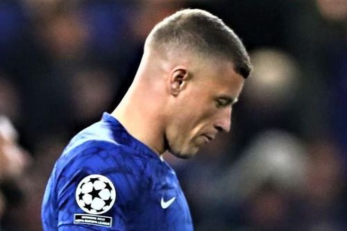 Tiền vệ Chelsea bị chỉ trích vì giành đá 11 m và sút hỏng