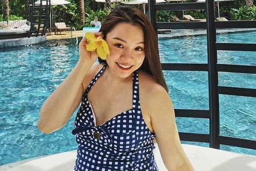 Blogger Trinh Phạm hạnh phúc khoe ảnh con đầu lòng