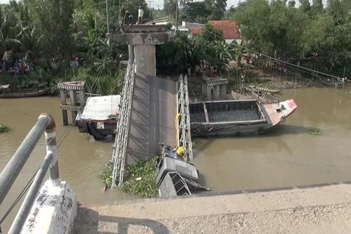 Bắt giam tài xế xe tải gây sập cầu ở Đồng Tháp