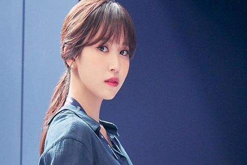 Mina Twice khiến fan vui mừng khi xuất hiện tại sân bay với thần thái tươi sáng
