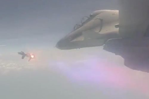 Không quân Ấn Độ thử tên lửa nội địa trên chiến cơ Su-30 Nga
