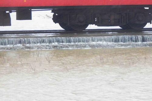 Đường sắt Bắc - Nam qua Thừa Thiên Huế 'kêu cứu'