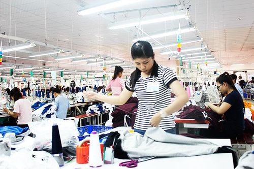 Dệt may đối mặt nhiều khó khăn