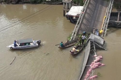 Khởi tố tài xế điều khiển xe tải gây sập cầu Tân Nghĩa