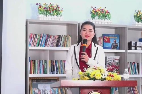 Lãnh đạo bị bắt, Alibaba vẫn livestream lôi kéo khách hàng