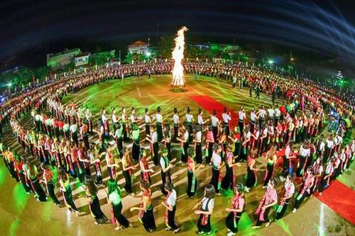 Bao giờ hết chạy theo kỷ lục?