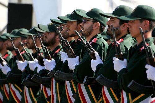 Iran trước Mỹ, không phải là 'châu chấu đá xe' ?