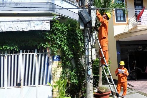 Những câu chuyện về nghề kiểm tra giám sát mua bán điện tại PC Khánh Hòa