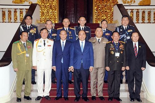Thủ tướng Nguyễn Xuân Phúc tiếp Ðoàn đại biểu các Trưởng đoàn dự Hội nghị Tư lệnh Cảnh sát các nước ASEAN