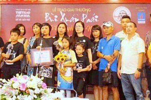 Ký họa đô thị Hà Nội: Mỗi bức tranh lưu giữ một kí ức