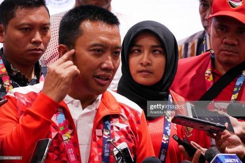 Bộ trưởng Thể thao Indonesia từ chức vì nghi án tham nhũng
