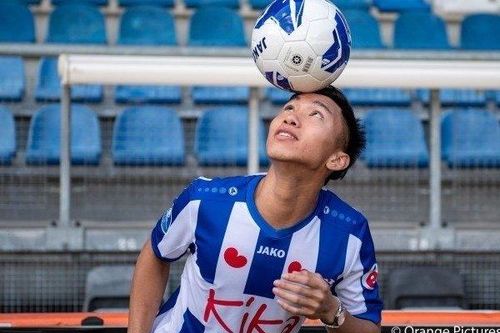 Sang Hà Lan gấp rút, Văn Hậu giao tiếp với đồng đội mới như thế nào?