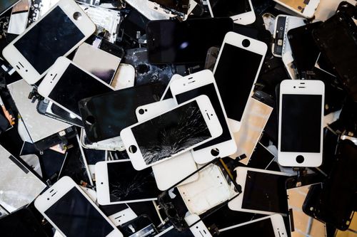 Apple sẽ tái chế đất hiếm từ các bộ phận của iPhone cũ
