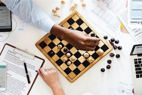 Tại sao Chủ tịch HĐQT không nên kiêm Tổng giám đốc?