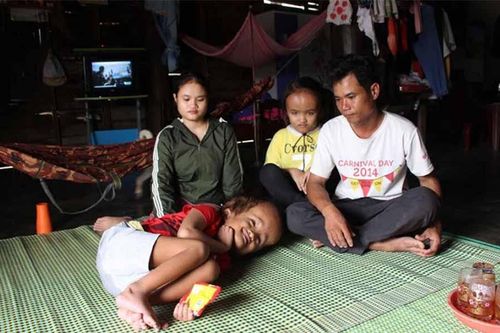 Gia Lai: 20 tân sinh viên nhận học bổng 'Tiếp sức đến trường'