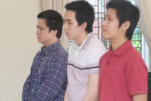 Cựu chiến sĩ công an trộm súng của sếp mang đi bán lĩnh 3 năm tù