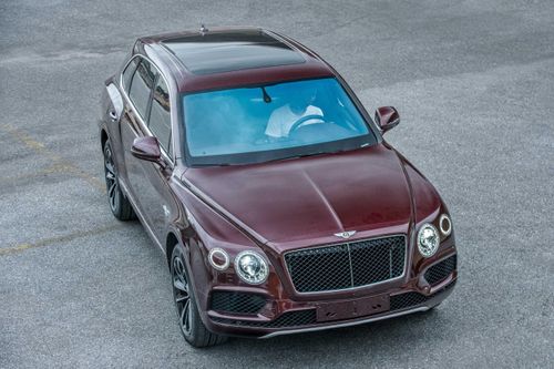 Bentley Bentayga V8 bản kỷ niệm thứ 2 về VN, màu độc nhất thế giới