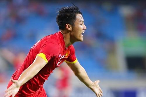 'Mạc Hồng Quân có thể đá tiền đạo cắm ở ĐTQG'
