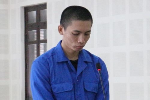Đột nhập phòng ngủ hàng xóm trộm tài sản hơn 700 triệu để cá độ