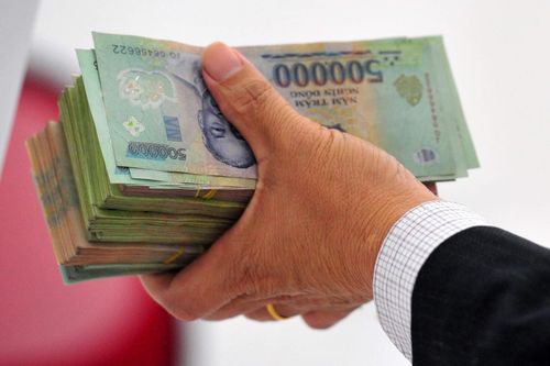 Hiệu phó nhận 300 triệu để sửa điểm thi THPT ở Hòa Bình