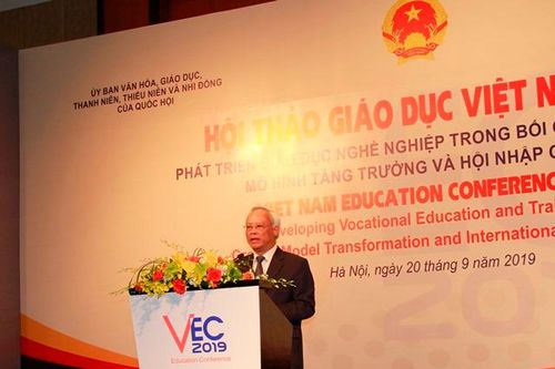 Phó Chủ tịch Quốc hội: 'Tiếp tục đổi mới mạnh mẽ giáo dục nghề nghiệp'