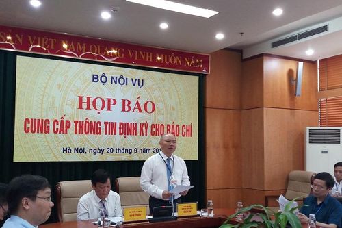 Thứ trưởng Bộ Nội vụ Nguyễn Duy Thăng: 'Tăng phân cấp cho địa phương trong sắp xếp cơ quan chuyên môn cấp tỉnh, cấp huyện'