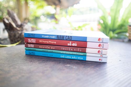 Tủ sách văn học trong nhà trường: Bồi đắp tình yêu văn chương