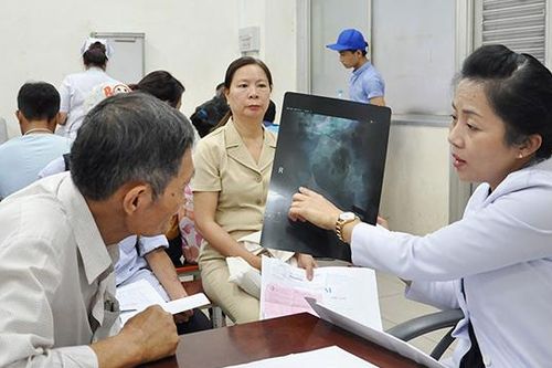 'Bảo vệ blouse trắng' - bảo vệ cho thầy thuốc và người bệnh