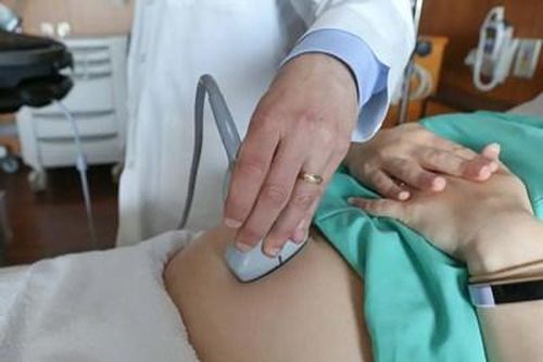 Ô nhiễm không khí ảnh hưởng từ mẹ sang con ngay trong thai kỳ
