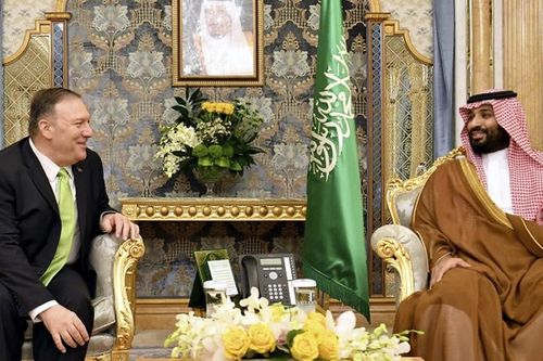Đằng sau việc ông Trump siết chặt trừng phạt Iran