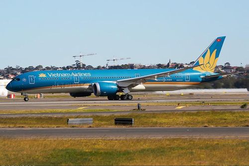 Vietnam Airlines nói gì về chuyến bay suýt hạ cánh không có bánh sau?